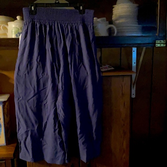 Elastic Waist cropped trousers - Picture 2 of 3